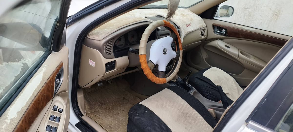 السلام عليكم 
 اللبيع مزاد 
ورقمههه كامل  مدفوع رسوم كلههه بس استلام الوحات 
مديل2007 مكفوله حداديه كير محرك حداديه خلفيه تبريد شغال كهربائيات شغاله 

العنوان بغداد الدوره 
*********** ال سعر 70 وبيها مجال
