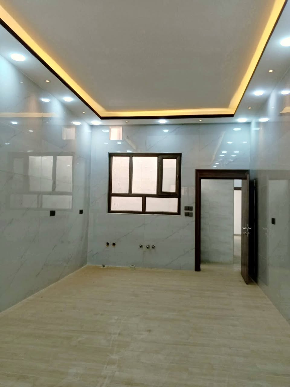 🏦  عروض مكتب بيت الأركان للعقار   🏦

الدار للبيع حي التعليم مجمع النور مساحة ١٥٠ م

الواجهة ٧.٥ م العمق ٢٠ م  تفاصيل البناء حديث  

أربعة غرف نوم هول واستقبال مطبخ ومشتملات 

الموقع التعليم مجمع النور بعد الدورة قرب الجامع 

🏦                                                     🏦
السعر على التليكرام https://t.me/alarkan_1
للاستفسار مراجعة مكتب بيت الأركان للعقار 

موقع موصل حي العربي قرب مطعم ماشاءالله 

 *********** / *********** / ***********  🏦
