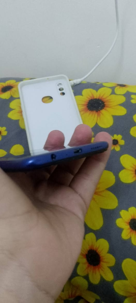 اسلام وعليكم
اخوان سامسونج A10s
جهاز راقي ذاكره 32
 مامبدل بي ايشي نضافه 100/100
ولثمه بي بل لزكه اخواني 
ويا كفر 
جهاز الله شاهد جديددد بمعنه لكلمه
تجي وتفحص
مكاني بغداد الغزالية
اسعر قيم بليرضي الله وخادم الك 
رقم لهاتف ***********
  ((((((((ارجاءءءءءءءء توصيلللللل ماعندييييي )))))))))
