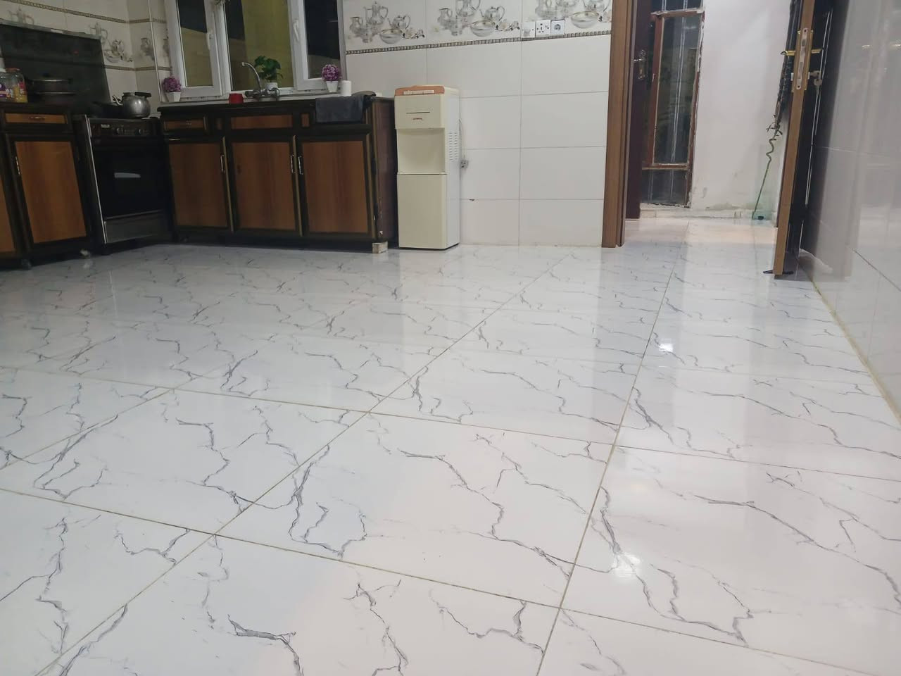 بيت طابو حزيران ركن 

٢٢٠ متر قرب جامع ابراهيم الخليل 

طابقين ٤ غرف نوم ملحقاتها 

السعر 160 مليون مع المجال 

***********
