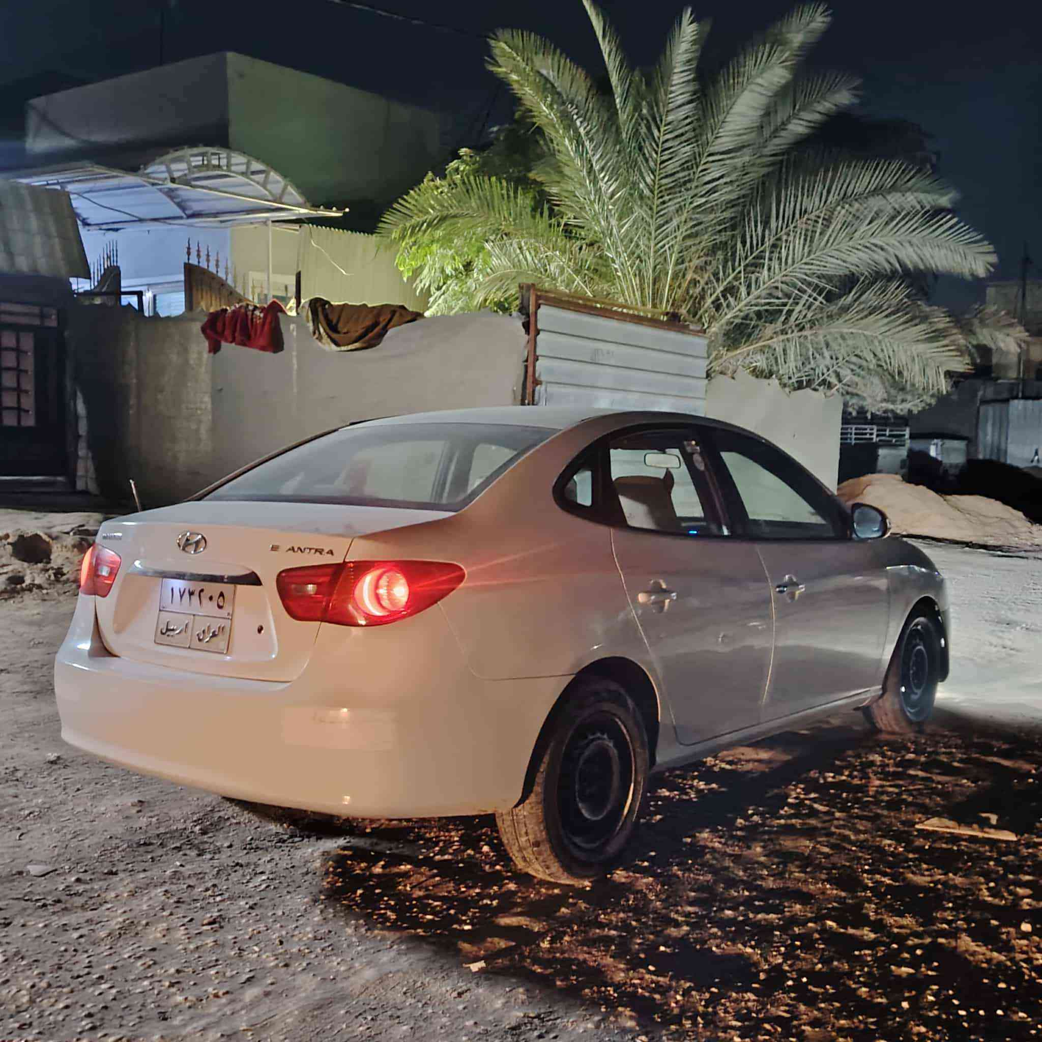 بيهه صبغ اقل الحزام مكينه وكير نضيفات  حداديه وسط سياره بيهه ملاحضات بسيطة رقم اربيل الماني وكالة وتحويل مكان السياره نجف المناذرة للأستفسار *********** Singapore
