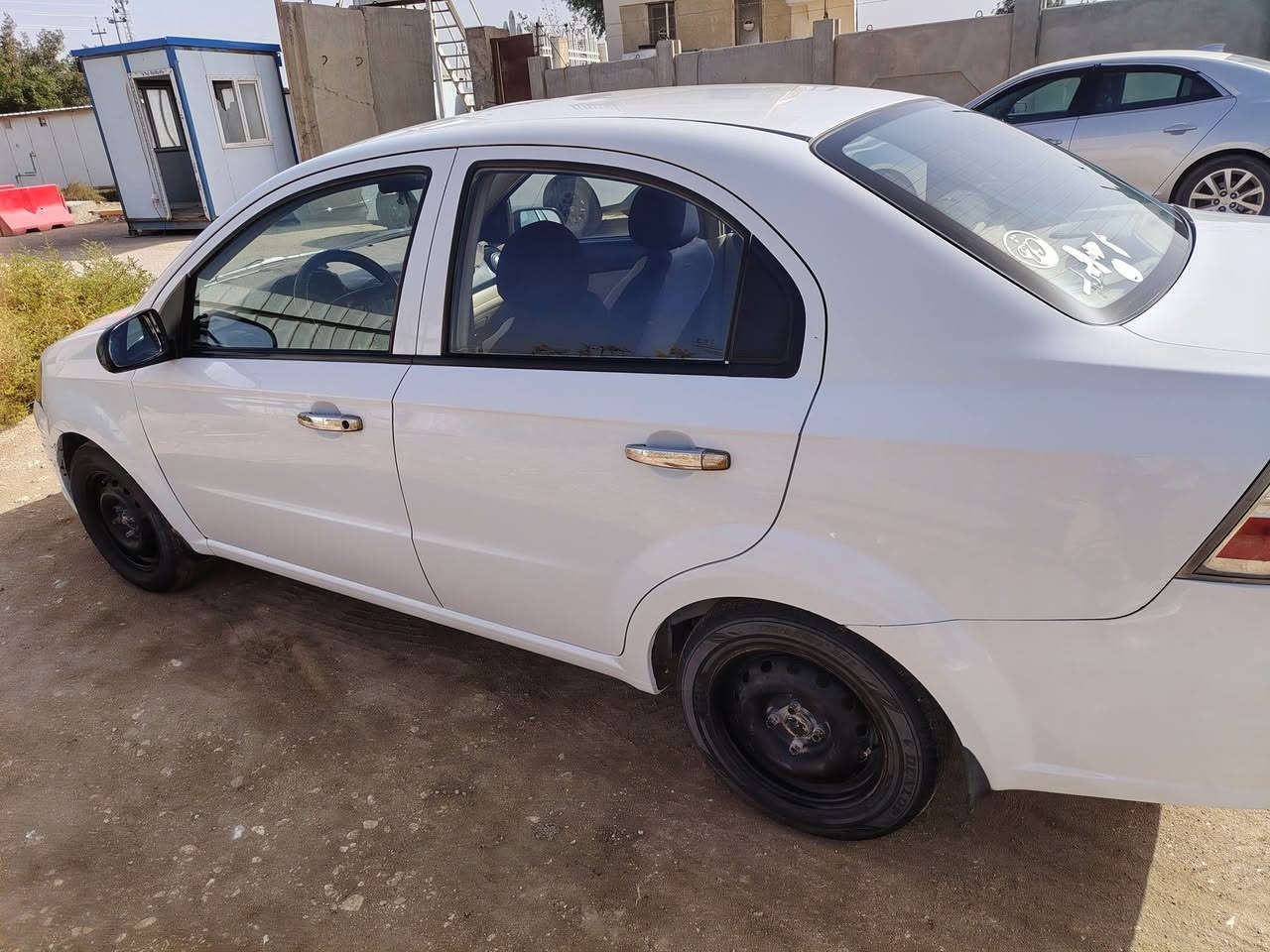 افيو موديل 2015 محرك 1400
كفالة كير مكينة حدادية تخم تاير جديد
بيها تبديل جاملغ ايسر اصلي 
السيارة بأسمي رقم بصرة مشروع وطني  
تريد وكالة تريد مداور 
السعر 82 وبيها مجال
***********
