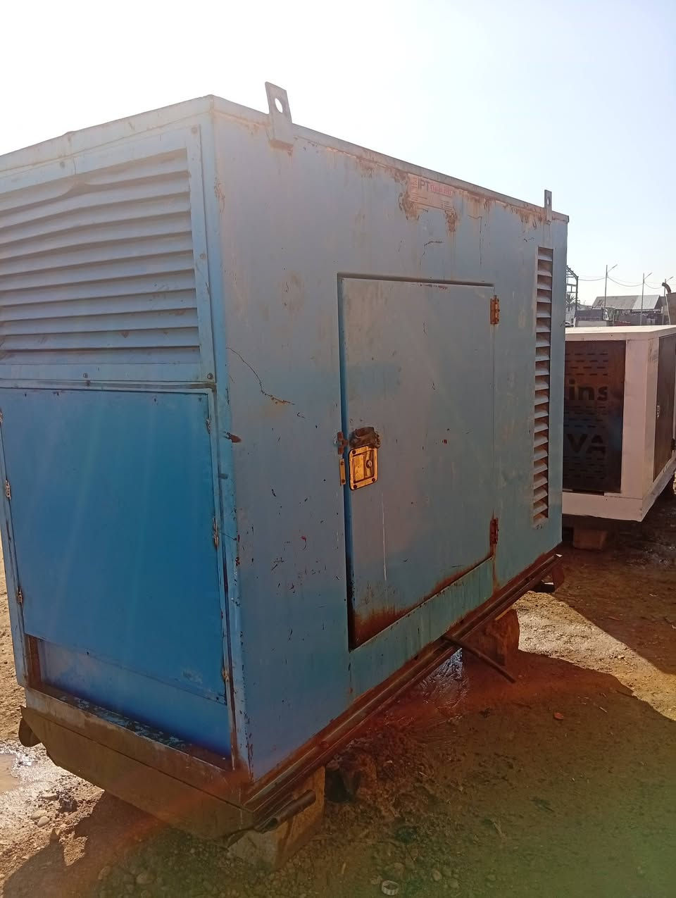 يبركنز انكليزي كاتم جبيلي 45 كيفي توليد لوري سومر استيراد الامارات فول أوتو إطفاء  وتشغيل كفالة عامه بسعر 39 ورقة المكان واسط صويره معمل سيف البيضاني للمولدات الحى الصناعي شارع المطحنه ***********
