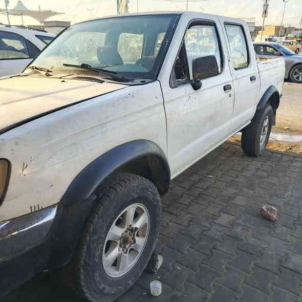 بيك أب نيسان فور ويل ادوات موديل 2004 مكينه وكير جدد السعر 30 وبيه مجال ***********
