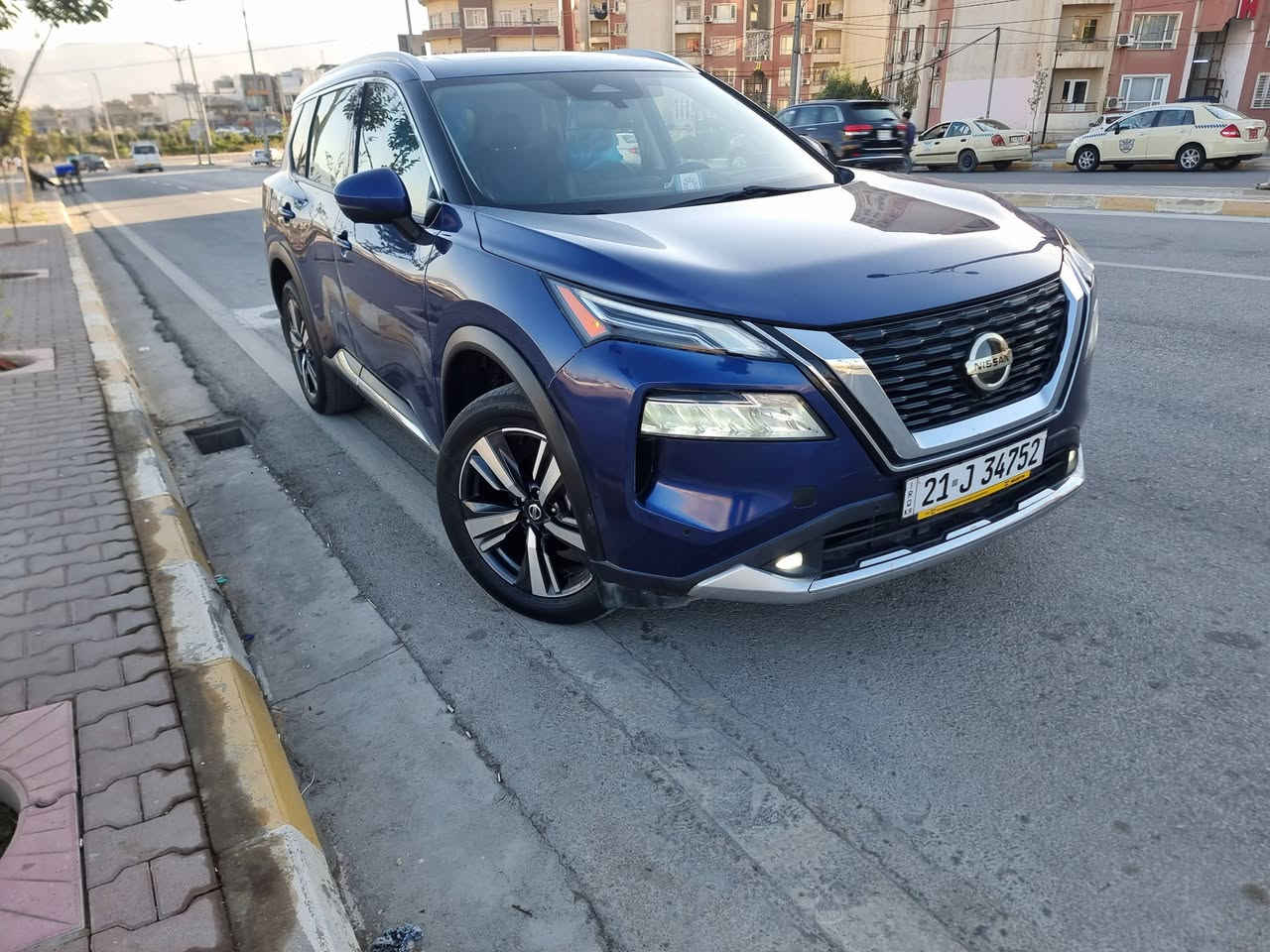 نیسان رۆگ 2021ی مەرغوبی پلاتنیۆمی دەبل ئەکسلی فول فول مواسەفات مەکەینە 4 پستۆنی تەنەفس تەبیعی تەنها 25 هەزار رۆیشتیە سەیارەکە نوێیە رەقەمی نوێ  تەنها دەعامی پێشی بۆیاغە ئێرباگی سوکان سیستەم نرخی :  198$ وەرەقە ژمارەی خاوەنەکەی :*********** ‏‪‏‪
....................................................................................
نيسان روج 2021 بلاتنيوم محرك 4 سلندر بدون توربو فول فول مواسفات واحد علي واحد دبل اكسل رقم جديد سيارة جديد صبوغ فقط دعامية ارباك ستيرن سيستم   ماشية فقط 25 الف ، سعر : 198$ ورقة رقم موبايل ***********:
