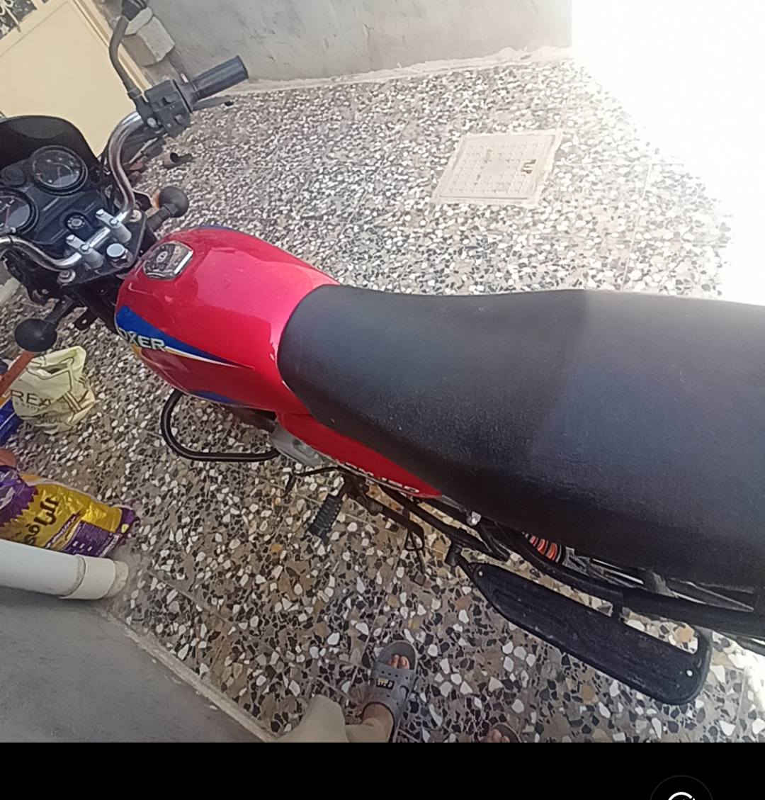 دراجة بوكسر للبيع مكفولة وأستخدم شخصي ماشيه 15 الف حقيقي موديل 20 الدراجة باسمي العنوان قضاء الفاو للأتصال ***********
