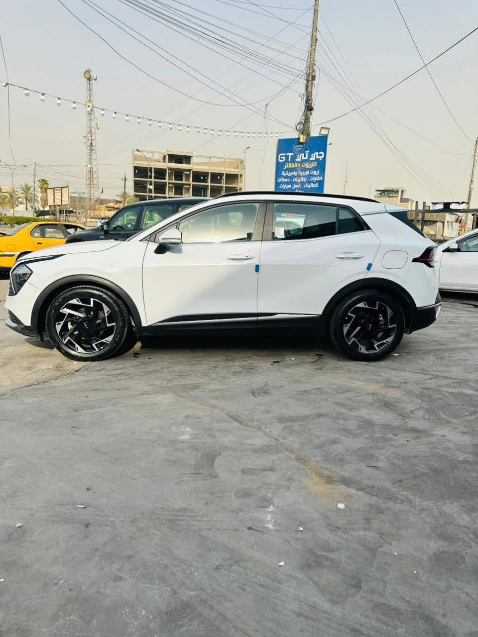 سلام عليكم كيا سبورتج 2023 خليجي فول موصفات ماعده الجلد رقم اربيل باسمي السياره بيها حالوب بلبنيد وحالوب قليل بلتكم وبيها بارد باي السايق والجاملغ والباب الخلفي عكس السايق جدا بسيط ماشيه 61 الف
موصفات بانوراما 
كشن كهرباء
هيترات بلكشن والستيرن 
حساسات امامي خلفي 
شفتات بلستيرن 
اوتو هولد 
هندبريك بصمه 
سويج بصمه 
السعر 21 وبيها مجال قليل 
للاتصال ***********
