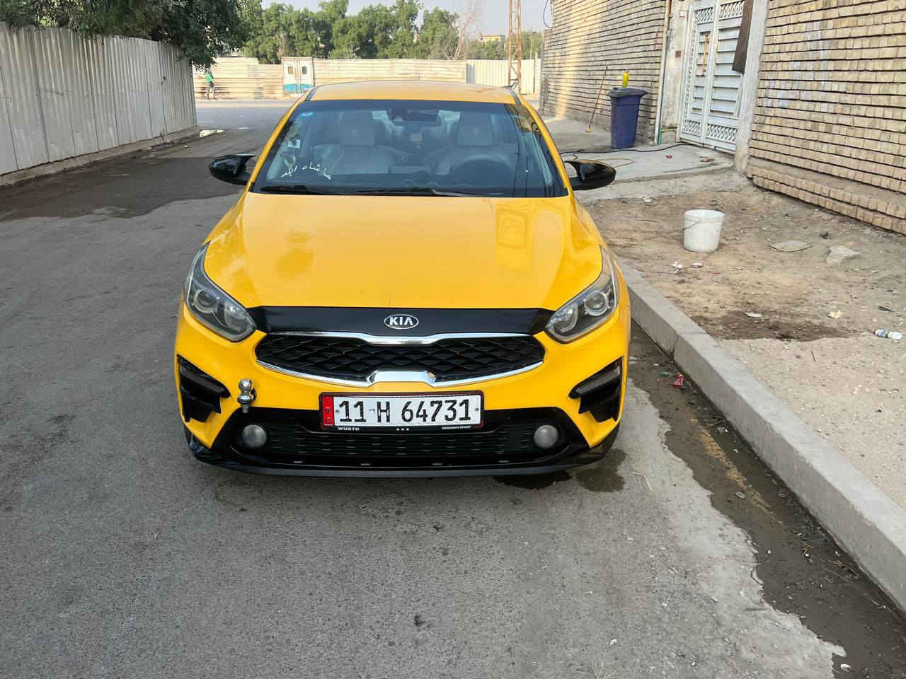 سلام عليكم فورتي للبيع موديل 2021  خير من الله ناعمه وحلوه وسياره صدر جديد تبريد ثلج سياره برغي ما مفتوح بيه اي ستفار ***********
