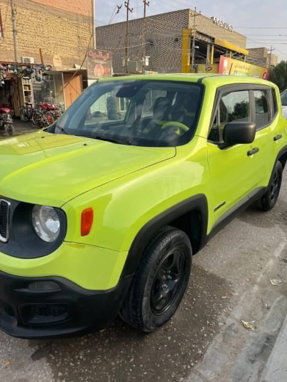 سلام عليكم جيب رنكيد 2018 فقط دعامية وصور الحادث بالمنشور ماشيه 44 حقيقي رقم بابل سنويه لل27 
مكانها النجف الاشرف سعرها 127 وبيها مجال 
للتواصل *********** والخاص مفتوح
