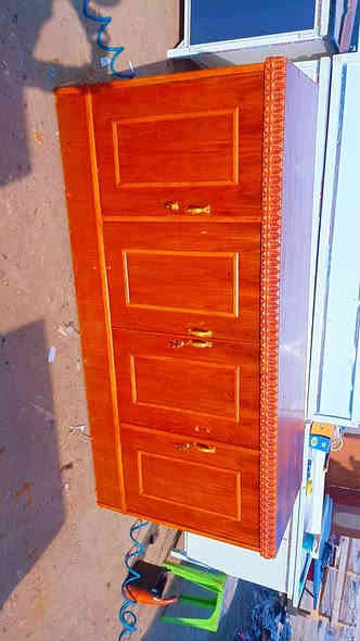 بيع وشراء ومراوس كافت المواد المنزليه في مزاد البركه العنوان كاطون الرازي شارع الحولي مزاد البركه مقابيل الجملونات ***********
