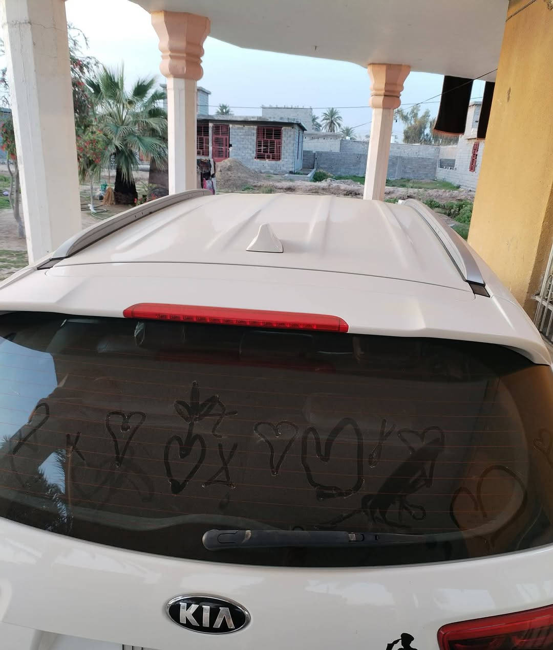 سلام اعليكم سورنتو موديل 16 خليجي ماشيه 140 كفاله عامه رقم بغداد بسمي تفاصيل ول سعر اتصل عل رقم ***********
