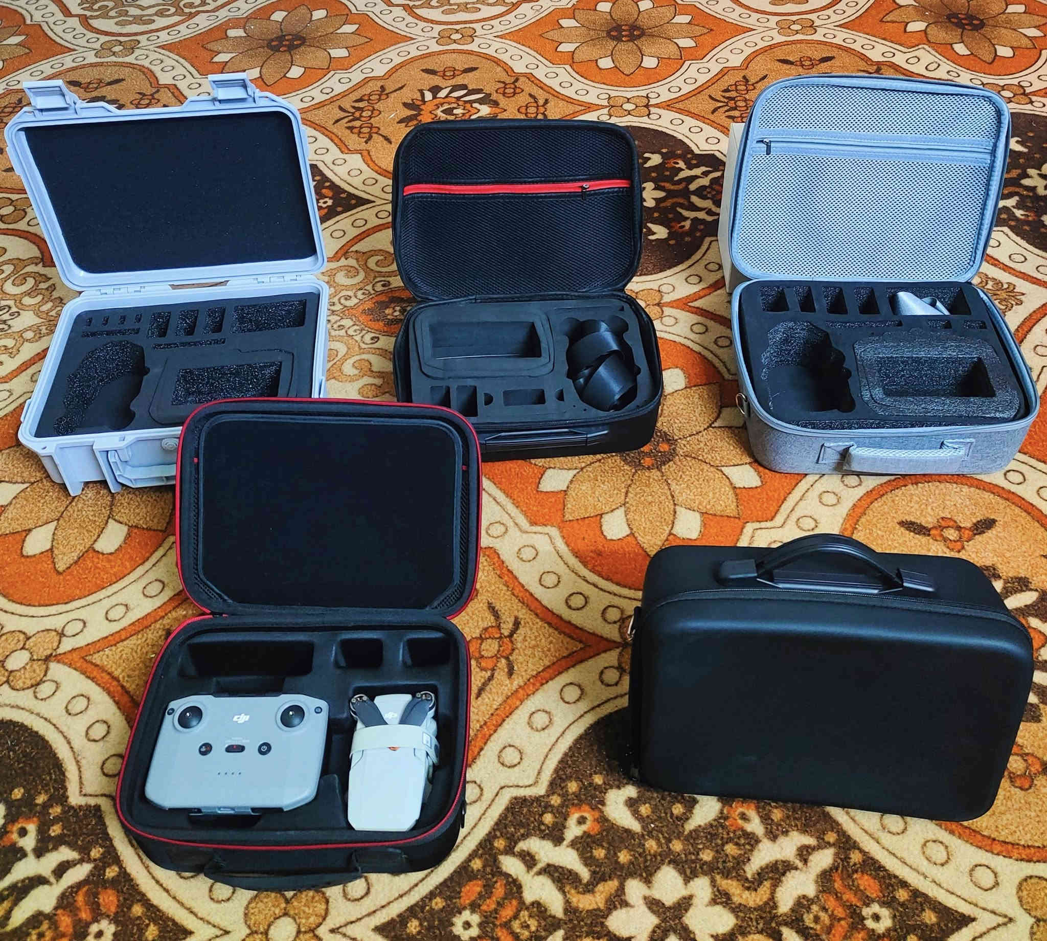 متوفر جميع انواع درونات DJI
متوفر بطاريات وجنط وشواحن وريش 
وقطع غيار جميع درونات dji 
بطاريات وشاحن نيو افاتا 2و1 اير 3 
 جهاز هدايا مافك / شريط كمبل اير 2  
***********
