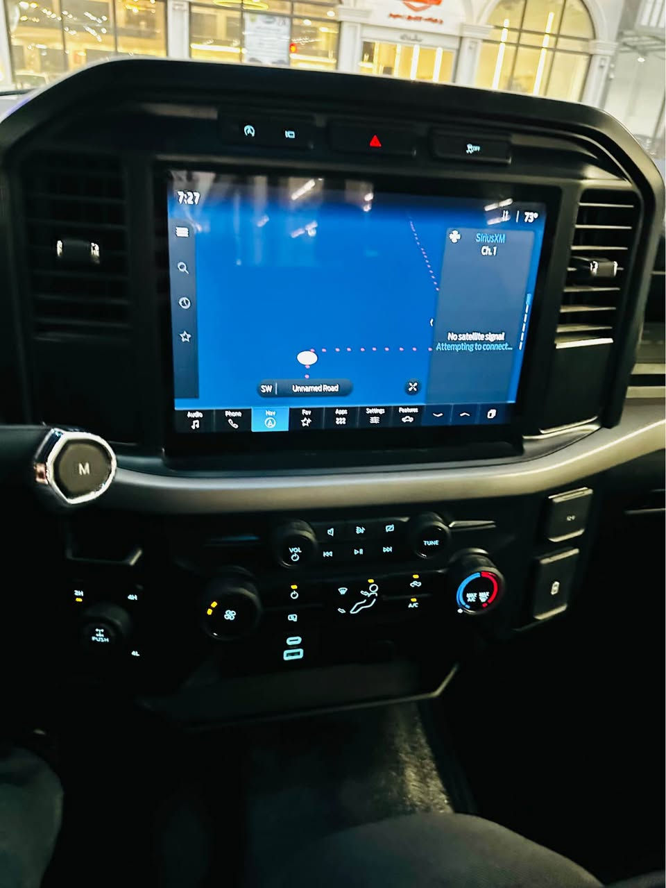 فؤرد 2024 FORD F-150 XL مواصفات XL شاشه ئايپادي گه وره گيچ ئه ليكتروني رادار پيش و پشت خه تي جاده  ده بل ئه كسل  4X4 سياره كه پيش كپس بي ارباگ لايت ليد چوار حه دسه  كاميرا حه ساس 29  هه زار رويشتيه 8پستن AWD بس ربع درگاي پيش سبغ يك درگا بيلادي گير مكينه دبل اكسل راديته ر به رد هه موو به شه رت بيلادي سعر 299 هندك مجالي تيدايه.                     
رقم شانصي 1FTFW1L52RKE84437
                                                                                  رقم  واتساب ***********
*********** أربيل, العراق
