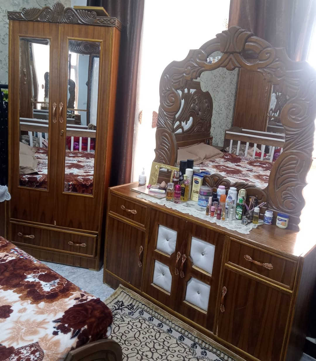 متوفر غرفة نوم عراقية
باقي التفاصيل بالتعليق…


**إذا كنت صاحب هذا الإعلان وتريد حذفه لأي سبب، رجاءا أرسل رسالة إلى الدعم الفني**