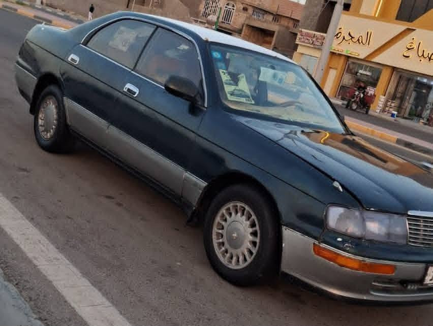 سلام عليكم
بطه منتصل موديل ((1992))
مكفوله من ضربه ولكصه ونغل 
رقم بصره نكليزي بسمي سنويه لغايه ((2031))
مكينه وكير جدد (( 2500))حداديه تخم تاير 
كهربايات كلهه شغاله ليت زنون تبريد 🥶 ثلج بمعنى 
العوان لبصره لسعر (35// وبيهه مجال 
***********
