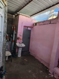 بيت للبيع • ١٠٠م • مكان ١٧ تموز