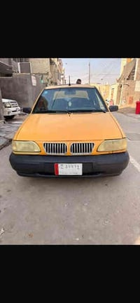 سايبة صفرة ٢٠١٦ نضيفة جدا داخل وخارج بيهه شويه ملاحضات زينة بالنسبة ال...