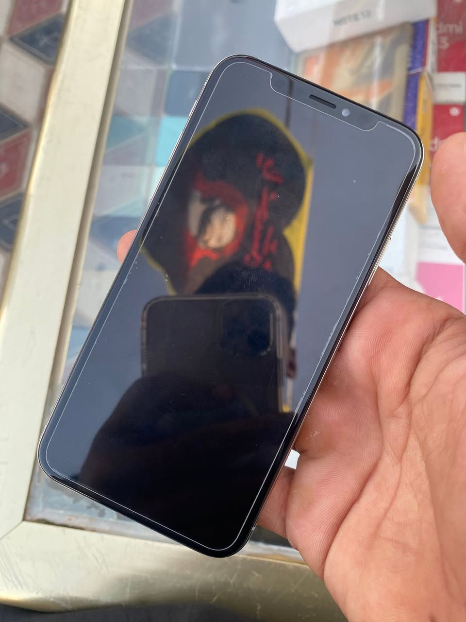 ايفون اكس عادي للبيع
ذاكره 256 
بطاريه 100 
مبدل فقط بطاريه اصليه 
بي الكامرات عاطله 
ب75الف 

***********
