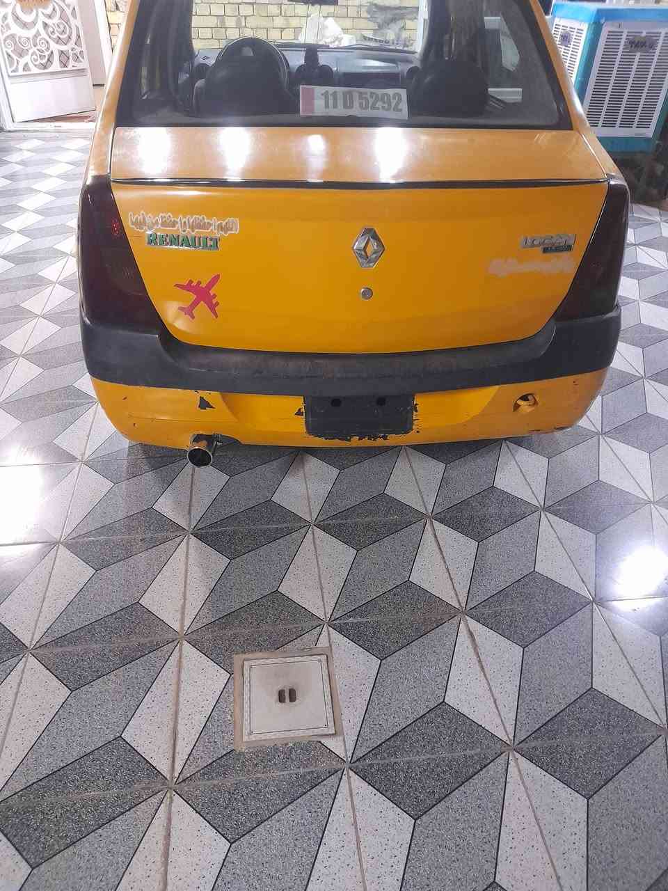 السلام عليكم
للبيع او المراوس حسب القناعه 
رينو لوكان 2010
رقم بغداد  انكليزي الجديد بسمي
 تبريد تدفئه شغال
مصفرة من كلشي الهزه تخلص ب الشهر الثالث
السعر 37 وبيهة مجال للشراي حك الجيه
مكان السيارة ابو غريب 
رقم صاحب السيارة ***********
