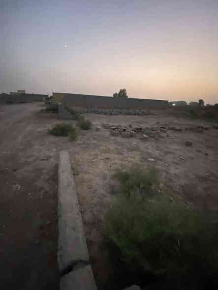 حي الجوادين داخل فرع صاير مقابيل الملعب الدولي فرع اسماعيل ال خليل والقطعه قريبه على بيت اسماعيل ال خليل
مساحه 220م
ماء كهرباء ومقابلها مباشر مجمع سكني منظم 
شارع 10 م 
للاستفساء مراسلة الصفحة او الواتساب
***********
