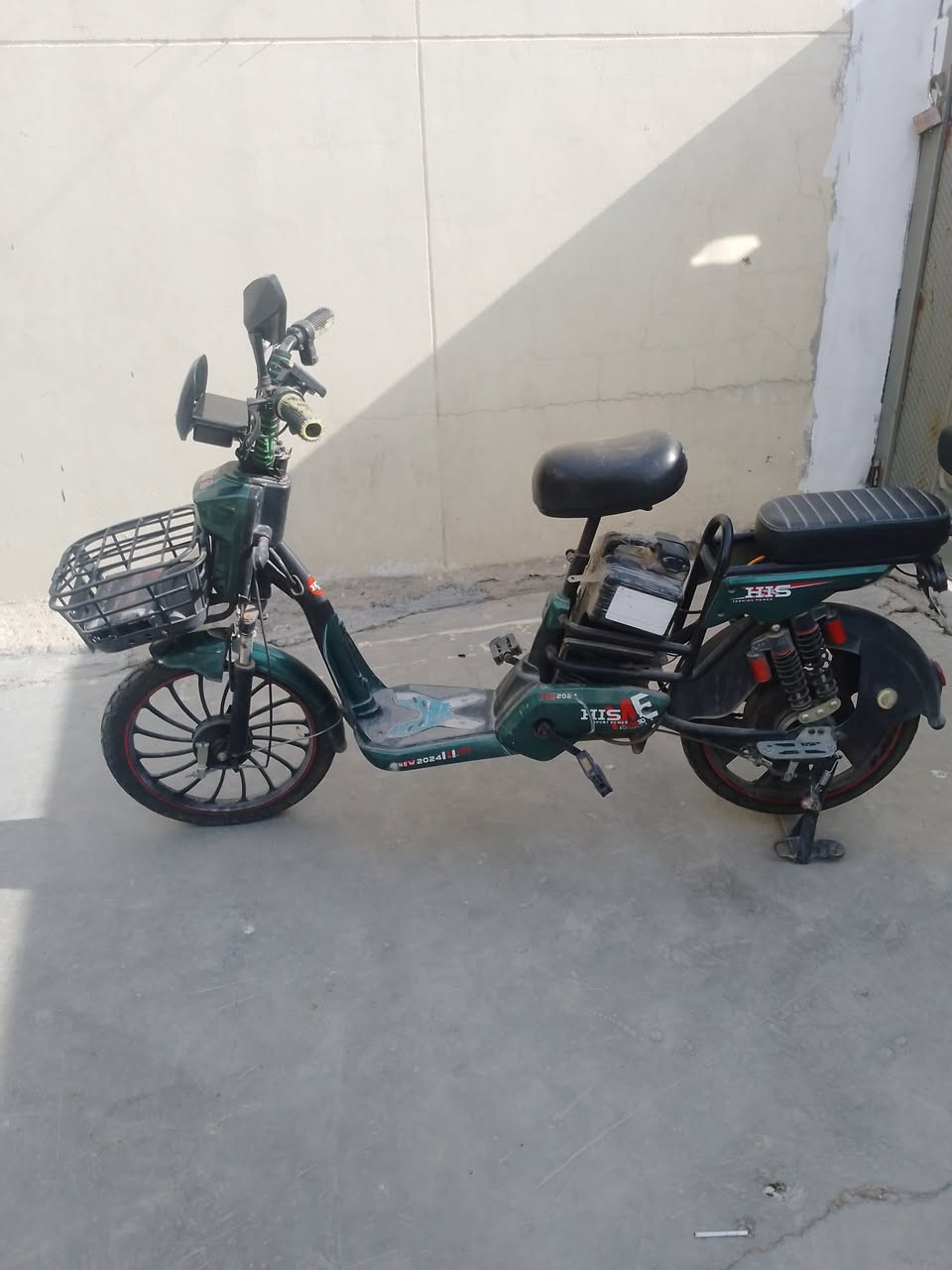 باسيكل شحن للبيع بس يرادله عقل بوكاني كركوك مقابيل حسابات السعر 275 أو بيه مجال هذه رقمي ***********
