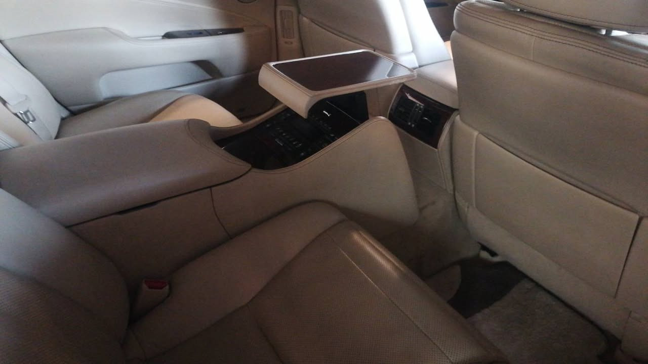 ليكزز موديل 14  في ابي بلس حجم ls 460شركه ساس مواصفات خاص و وحيده بالعراق . سيارة جديده كلش بس بيهاصبغ باب وراء سكن  بدون دواخل حتى فتح  للااستفسار ***********  .. سعر 280 
محرك 8 سلندر حجم 4600 مرغوب
كشن في ابي بلس
كشن مساج
فتحة 
رادارات
بردادات كهرباي تحكم مركزي
ليدد نهاري
داخل نشرة ليكزز
سماعات عدد 18 ماركه عالمي
ثلاجة
باب لارج
صندوق شفط
بوب شفط
 انضمة رفع ونزل كهرباي
كشن وراء متحرك 
4 مود درايف
شاشه بسقف
زراك
اشيار ليد
منضور ليلي
ساج داخلي
قايش امان كهرباي
ميز طعام
تبريد بالكشنات أربيل, العراق
