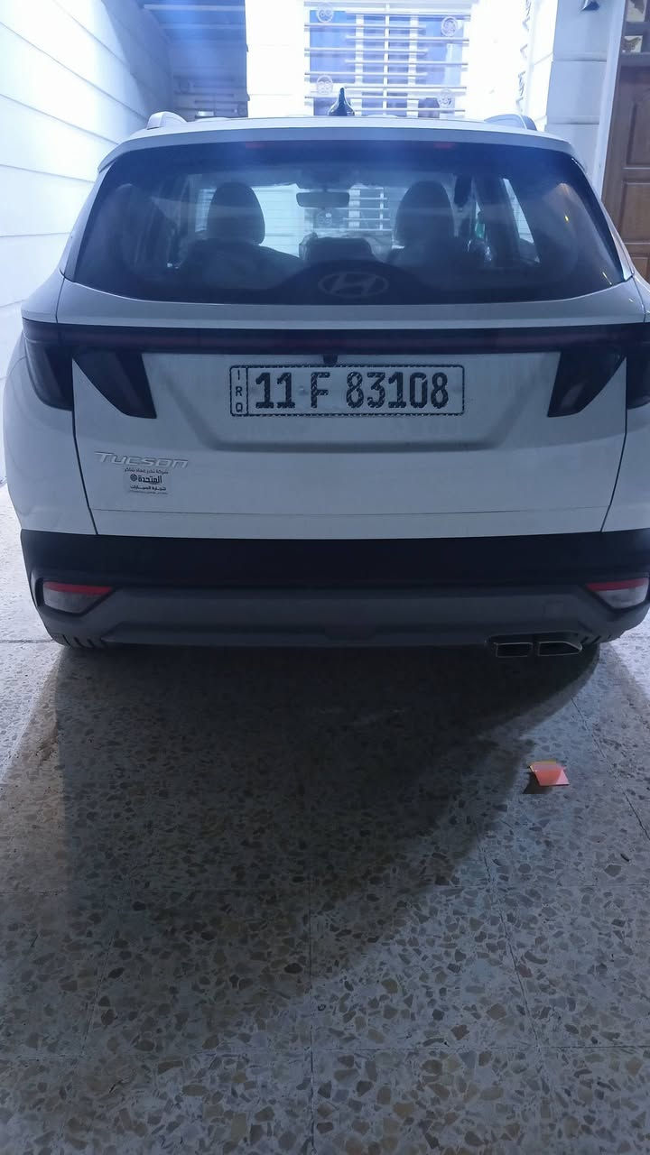 #توسان ٢٠٢٥  فول  مواصفات عده البونيراما 1شاحن موبايل 2جنطه كهرباء 3كراسي كهرباء الاماميه 4حساسات 5بردات خلفيه 6شاشه متصله 7تحكم ستيرن 8تدفئئ  مقاعد 9 كامره خلفيه سياره زيرو ماشيه الف و ٥٠٠ ميه بحاله الوكاله السياره شخط مابيها حاله الشركه السعر ٢٤٥ وبيها مجال بسيط الاستفسار *********** ابو حسين مكان سياره بغداد
