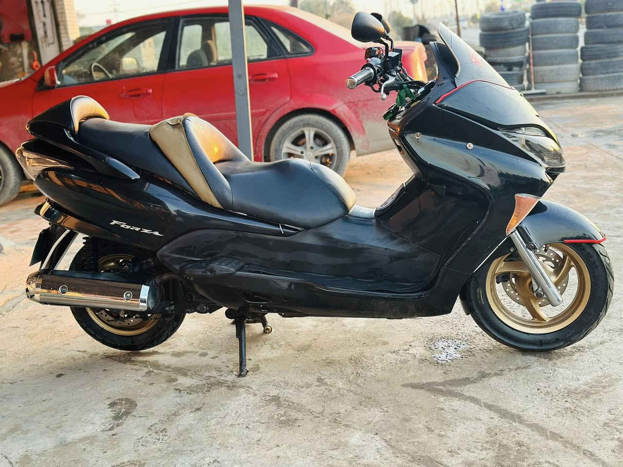 السلام عليكم فورزة 08 مكفولة من كلشي الدراجة كلشي شغال وكل نقص ما بيهة (كير ملغي )تايارات جدد بانزين محسن دهن امزويل ماي زيتي فلتر شوتة كل تبديلة دهن وحيلً معتني بيهة محتاج فلوس واريد ابيعهة س.ع.ر مليون وربع وبيهة مجال مكاني الديوانية -دغارة رقم ***********
