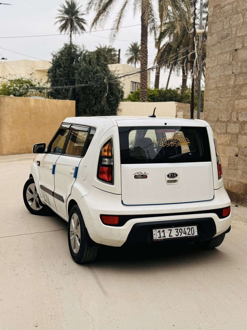 لام عليكم 
كيا صول موديل 2012 وارد امريكي
رقم بغداد دولي باسمي شخصياً  هزة جديدة
مكينة 1600 GDI 
تحكمات ستيرن جهتين 
سويچ
منفذ شحن و AUX 
تبريد ثلج 
كير ومكينة خير من الله
السيارة مناقصها برغي ربع دينار متصرف عليها
وبالواقع احلى من الصور
صور الحادث مرفقة مع المنشور حادث بسيط جداً
سونار مرفق مع المنشور
بدون ايرباك (سليم)
مكاني بعقوبة السعر 87 للاستفسار ‭٠٧٧٢ ٩٠٤ ٨٢٧٩‬
