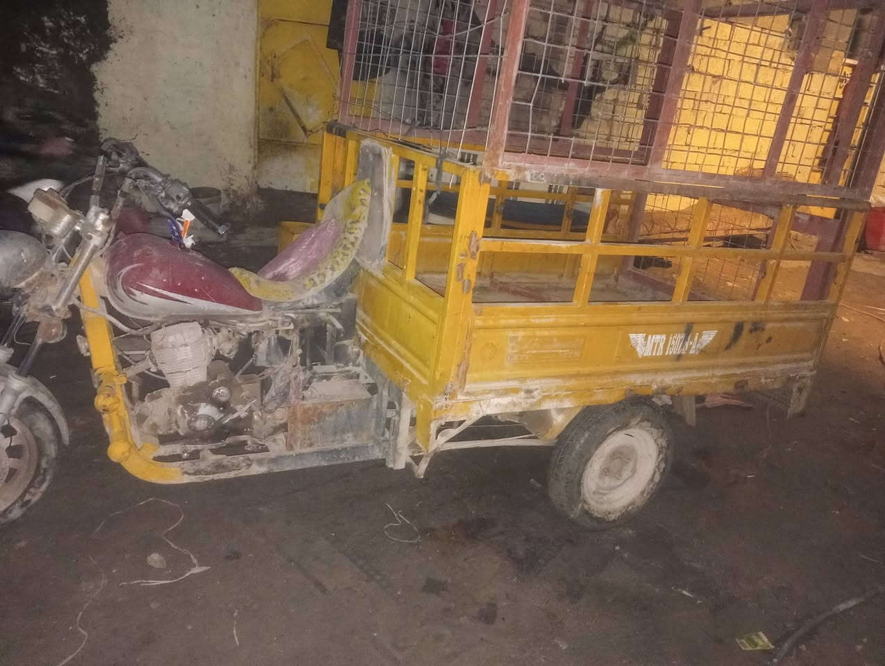 سلام عليكم ستوته نتي ار البيع مديل 15 المكان بغداد حي ور السعر بي 600 وبيه مجال الرقم *********** بي وتساب
