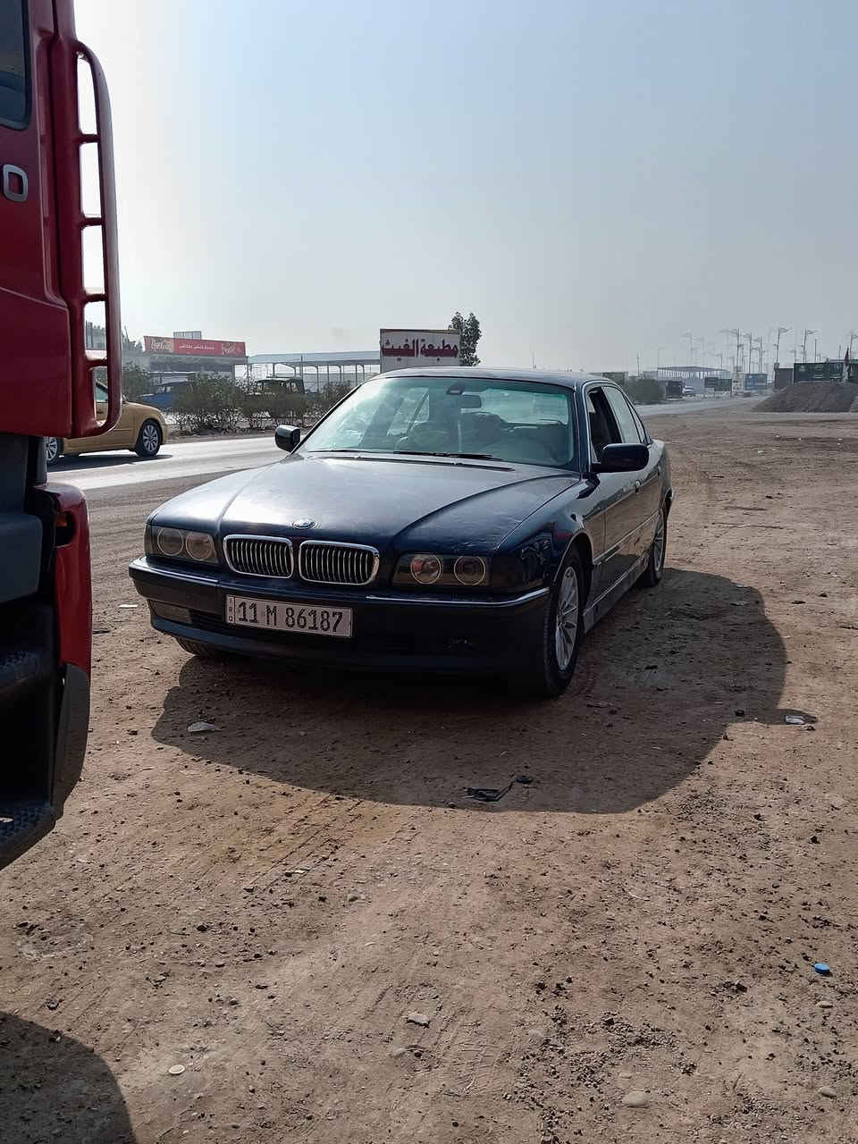 سلام عليكم للبيع بي ام خفاش مديل 96 رقم بغداد بسمي سياره كير ومحرك كفاله  السياره بس العربانه الوره تعبانه كرهبايات شغاله  بدو تجطيل السياره بيه مكانات جارده سياره خير من الله  العنوان واسط صويره السعر 60 وبيه مجال ***********
