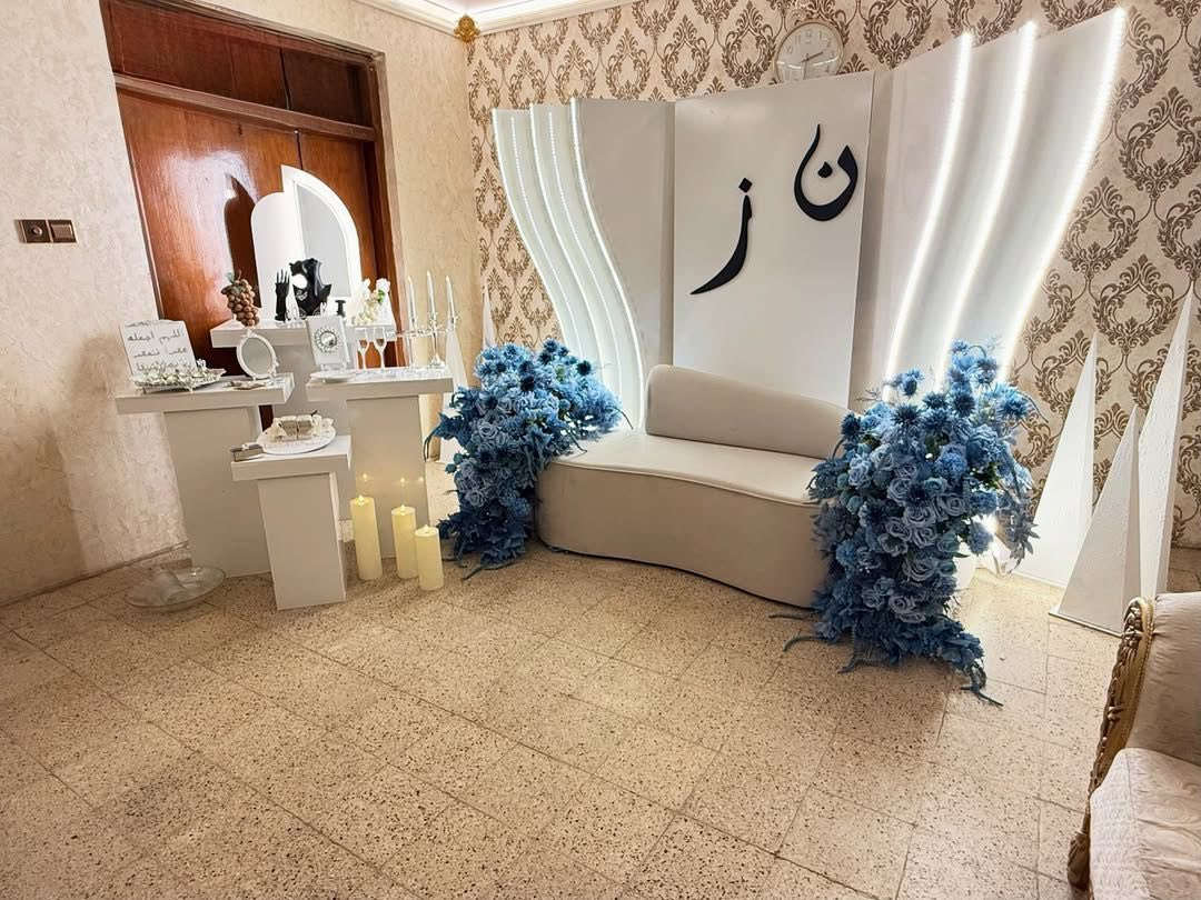 متوفرة للبيع المباشر مكونة من ١١ قطعة


**إذا كنت صاحب هذا الإعلان وتريد حذفه لأي سبب، رجاءا أرسل رسالة إلى الدعم الفني**