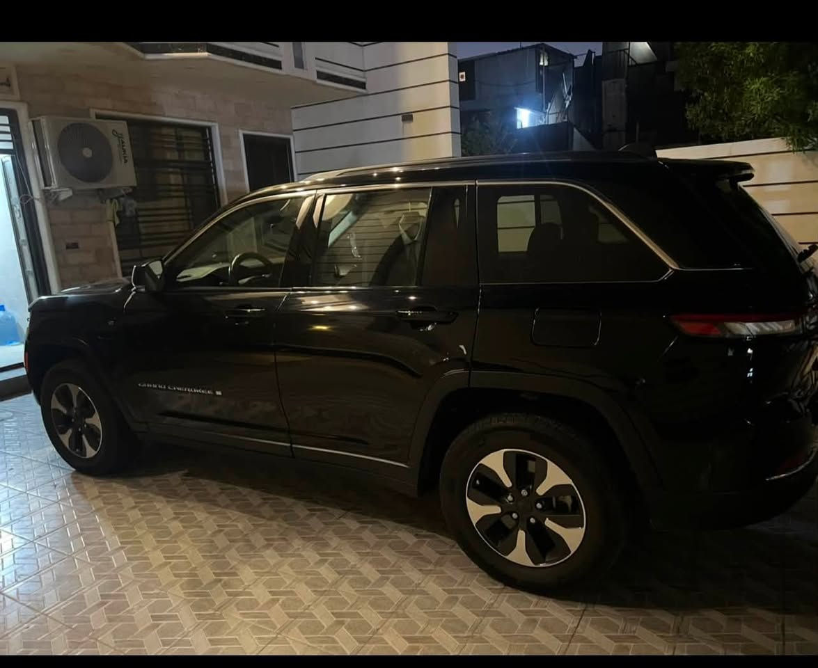 سلام عليكم جيب البيع موديل 23 وارد امريكي هايبرد حادثه جاملغ راجع نفسه سياره فول موصفات بردات خمس كامرات كشنات تبريد ثلاثت شاشات موصفات سومت ماشيه 37مكاني بغداد يرموك السعر 34هذا رقمي ***********
