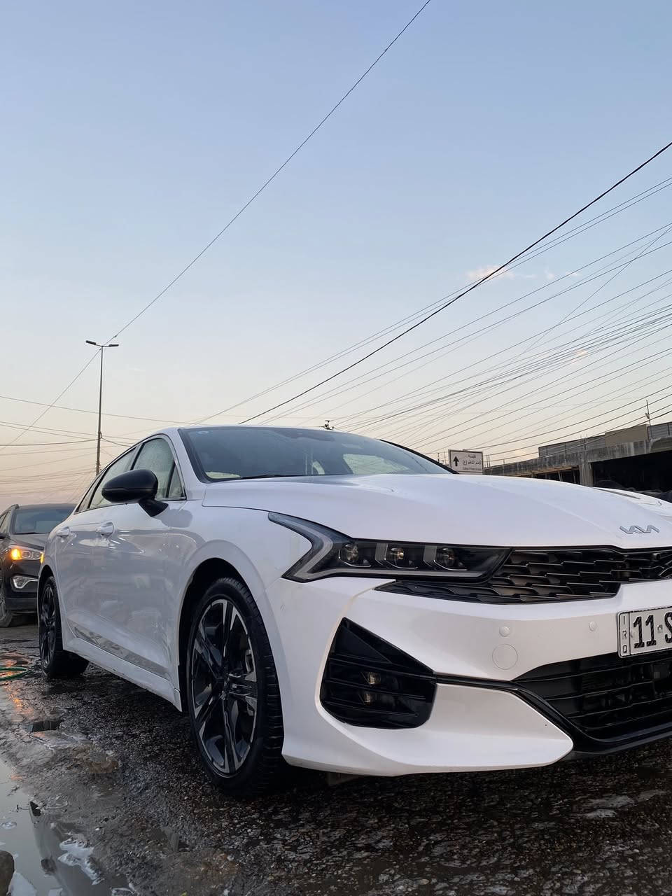 السلام عليكم
K5 2024
جيتي لاين
داخله كتاب شهداء تريد وكاله اي شي اني حاظر 
باقيلهه سنه و9 اشهر وتصير حره 

المحرك :1600 تيربو
الحادث موجود ب صور تبديل بنيد وتصليح ربع الجاملغ 

فول مواصفات عدا بانوراما 
تبريد بيانو
جنطة ذكية فتح تلقائي
اوتو هولد
شاحن وايرلس +لاسلكي
تحديد مسار
مثبت سرعه
نظام مانع انزلاق 
نقط عمياء 
رادارات امامية وجانبية وخلفيه 
حساسات إماميه وجانبية وخلفيه
تدفئة كشنات 
ابل كاربلاي واندرويد اوتو
شاشه كبيرة
دواخل جلد احمر 
5 وضعيات قيادة 
تشغيل عن بعد 
بصمه تشغيل +بصمه أبواب 
وبعد بيهه هواي مواصفات 
رقم بغداد 
ماشية 17 الف سياره جديدة
صور الحادث موجودة بالصور
السعر 168
مكاني بغداد حي اور 
للاستفسار ***********
