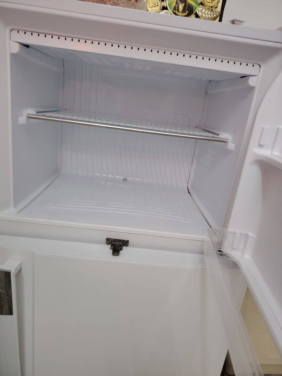 سلام عليكم ورحمة الله غراض للبيع استخدام شهر التفاصيل داخل الصوره للاتصال على الرقم ***********
