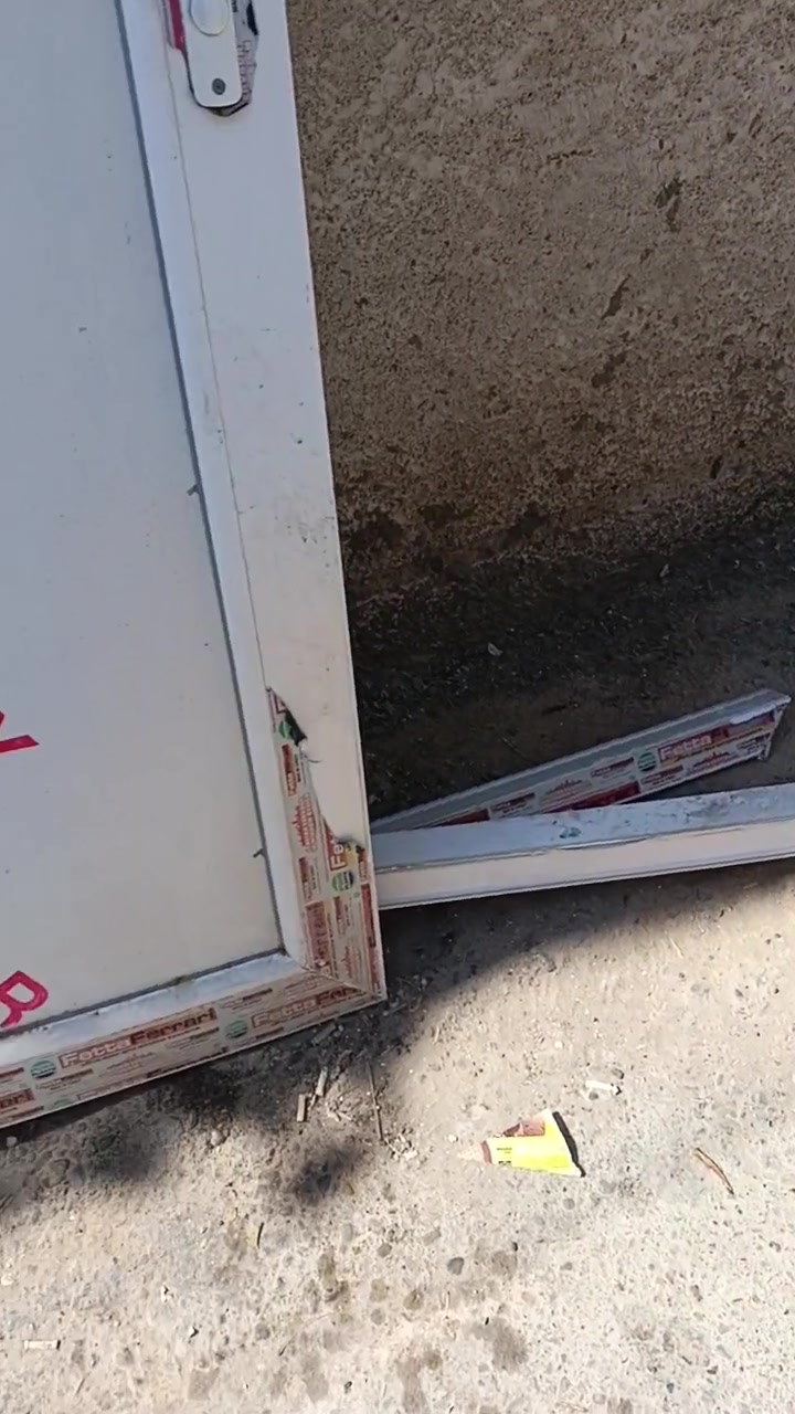 باب حمام وباب خشب بدون جرجوبه استعمال قليل اثنينهم 30الف


**إذا كنت صاحب هذا الإعلان وتريد حذفه لأي سبب، رجاءا أرسل رسالة إلى الدعم الفني**