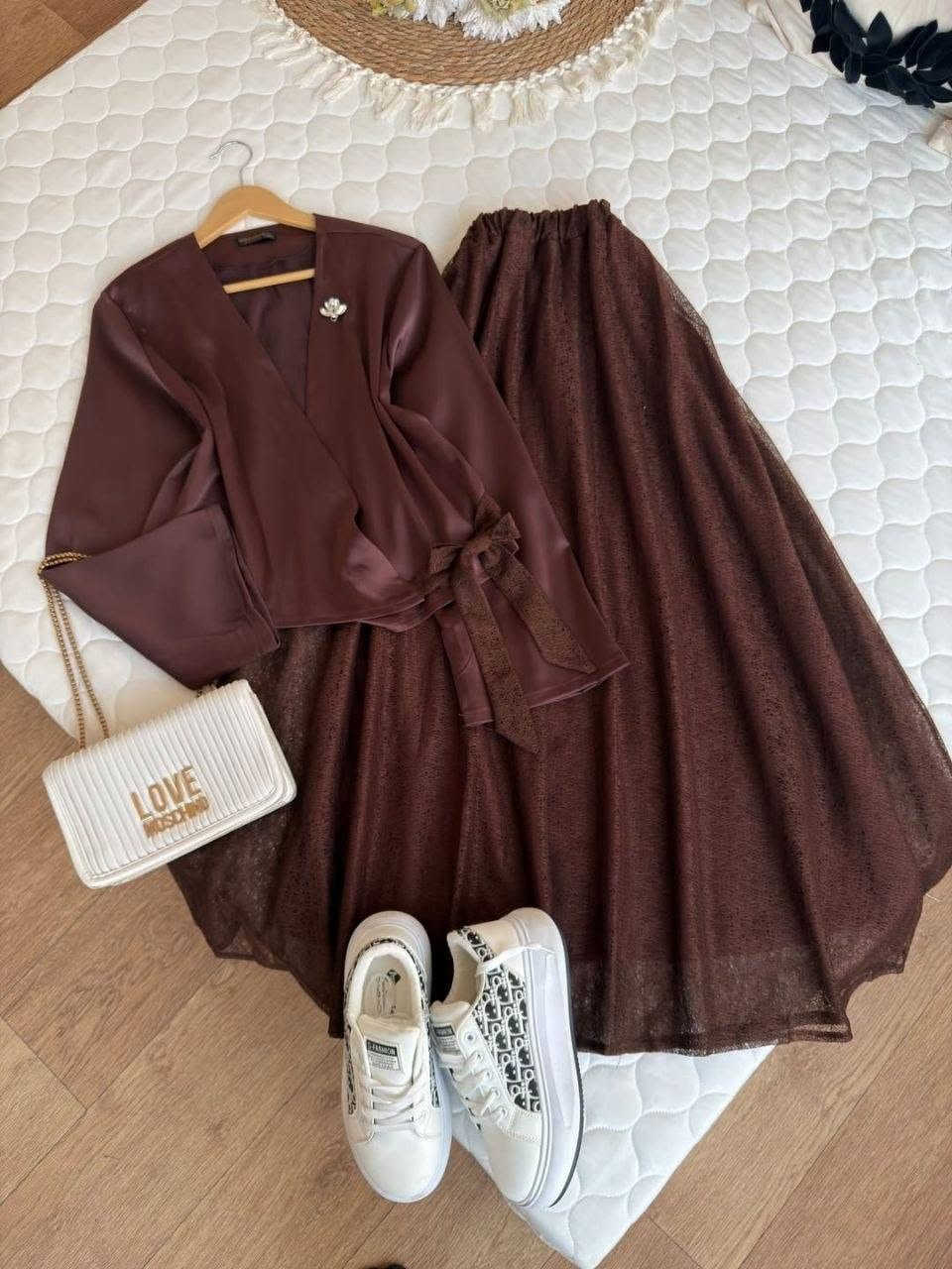كوستم قطعتين مريح بل لبس👌🏼 

نوع الخامه 🍒👇🏻 
اوركزه مبطن كولتي عالي✨

القياسات يلبس 👇🏻 
38 40 42 44 46 48 ✨

السعر 33 إلف ✨


**إذا كنت صاحب هذا الإعلان وتريد حذفه لأي سبب، رجاءا أرسل رسالة إلى الدعم الفني**