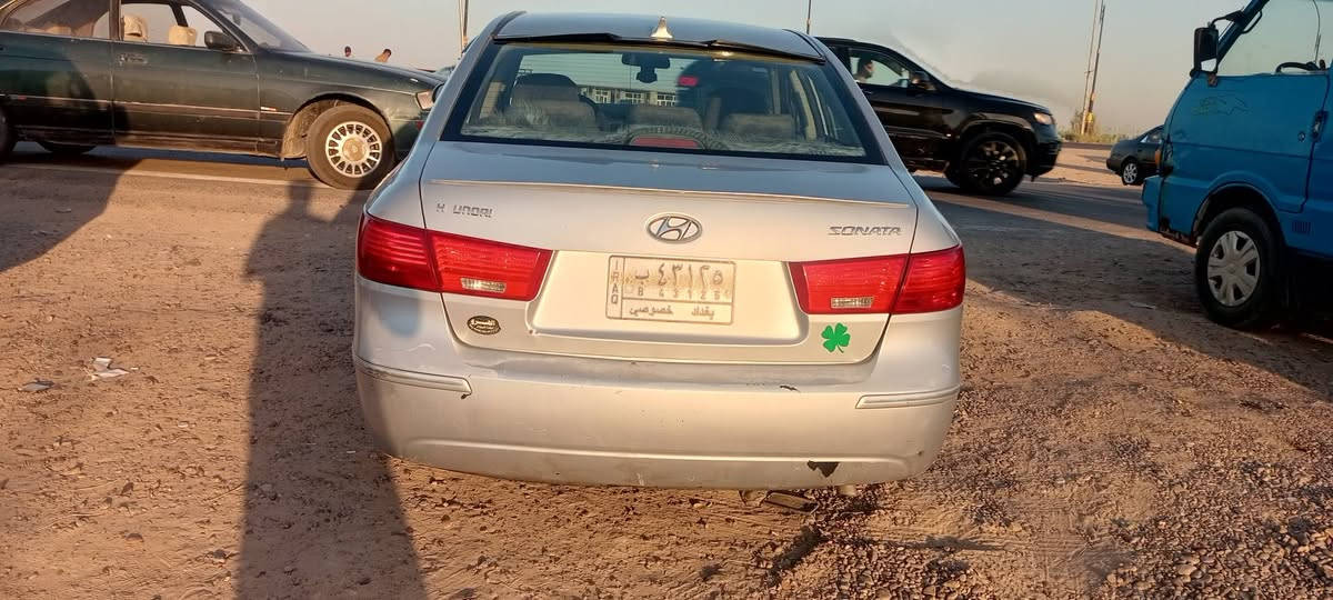 السلام وعليكم سوناته 2010فول تبريد ثلج محرك 2400لا تبخير ولا تنقيص السياره مصبوغه عام جماليه رقم المبايل***********/***********/السياره عارضيهه90وبيهه مجال
