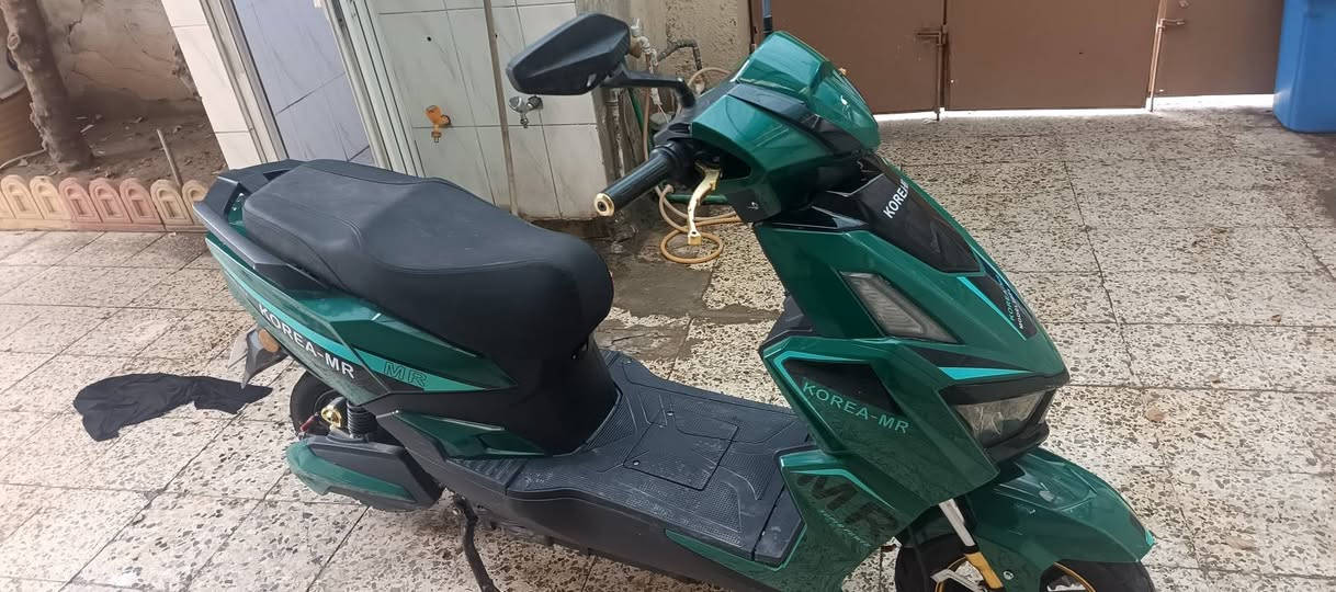 ماطور شحن نضيف بس شويه كسر بس بي باتريات بس اشتريت جددد هم بس ما مشكلهم سعره 700 وبي مجال *********** واتساب بي
