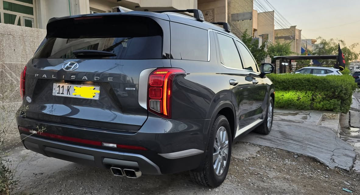 هونداي بالسايد
Palisade (للبيع فقط.....بدون مراوس)
◻️ ســـــــنة الــــصـنع : 2025 فئة sel(هاتريك)
◻️ الــمسافة المـقطوعه : زيروو 1600ميل فقط
◻️ ناقل الــــــحركــة :  اتوماتيك
◻️ ســــعة الـــــمــــحرك : V6 3.8L
◻️ لــــــــون الــــســـيارة : فيلي
◻️ لون الــــفـــــرش : ابيض

⚪️ مميزات السيارة :
▫️7 مقاعد 
▫️مقاعد كهرباء
▫️ميزة Auto Hold
▫️تثبيت سرعة 
▫️ كاميرا خلفية
▫️ وضعيات قيادة محرك
▫️وضعيات قيادة للطرق الوعرة
▫️تدفئة مقاعد
▫️شاشة وسطية تدعم Android Auto , Apple CarPlay
▫️تكييف خلفي منفصل
▫️اضاءة LED عصرية
▫️مقابض تبديل سرعة
▫️تثبيت سرعة على المنحدرات
▫️مأخذ شحن للجوال
الحادث فقط البنيد (بدون دواخل لا لغد ولا شاصي)صور الحادث والشاصي مرفقه ضمن المنشور
📞 للتواصل *********** محمد مندلاوي 
(ملاحظه) سياره رقم بغداد (بأسمي شخصي)تحويل مباشر                              العنوان_ بغداد /حي جميله/شارع خير الله
