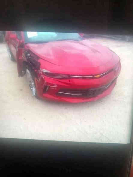 السلام عليكم 

للبيع – شفروليه كمارو 2016 LT3 (وارد أمريكي)

الوحيده بالعراق بتزويده

📸 صور الحادث مرفقة بالمنشور

✅ الحالة والفحص

 • بدون إيرباك

 • بدون دواخل

 • كير ومكينة مكفولة

 • شاصي لغد مكفول

📍 تفاصيل التسجيل

 • رقم بغداد / مشروع وطني

 • تحويل مباشر

🔹 المواصفات الأساسية

 • تشغيل بصمة + بصمة أبواب

 • تشغيل عن بُعد

 • فتحة سقف

 • كشنات جلد كهربائية (تدفئة + تبريد)

 • داتو شو أمامي

 • داخلية لون مشمشي

 • ماشية: 45,000 ميل فقط

 • محرك: V6 – 3600cc

 • رادار جانبي

 • شاشتين (شاشة ديجيتال + شاشة كبيرة)

 • كاميرا دوارة

 • فول تحكم ستيرن + شفتات ستيرن

 • بلوتوث + Apple CarPlay

✨ الإضافات والتزويد

 • شوتة K&N أصلية

 • هدرز

 • بَنيد كاربون فايبر

 • دركة RPM كاربون فايبر

 • جناح كاربون فايبر

 • مري باتمان كاربون فايبر

 • داخلية كاملة كاربون فايبر

 • إنارة داخلية محيطية

 • جاملغات إشارة + LED

 • أمامي LED متغير الوان  

 • بك لايت سموكي

 • برمجة Cut Off

 • جهاز Flame Backfire (يطلق نار)

 • أكزوز كورسا X-Pipe

 • دعامية خلفية Forged Carbon تصميم كورفيت 

 • أكسل SS مقفول

 • كير SS

 • طلقات

 • ويل كب 20 إنج (Two Size)

 • جكات S3 (آخر إصدار)

 • شفقات جام Forged Carbon

 • يدات باب كاربون فايبر

 • ✅ السيارة فول تزويد بالكامل

📞 للتواصل والاستفسار

***********

📍 بغداد – الدولعي
