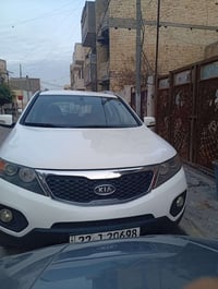 للبيع سورنتو خليجي ابيض ٧راكب ٣قطع تبريد محرك والكير مكفولات تخم تايرا...