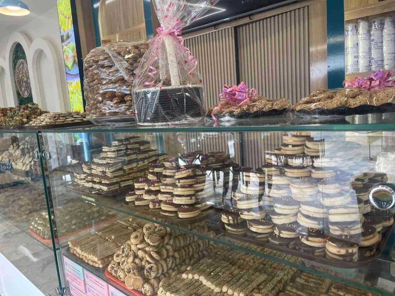 🔥 فرصة استثمارية لا تعوض 🔥
للبيع محل (جيلاتي) للمثلجات 🍦

إذا تبحث عن مشروع جاهز ويبدأ يشتغل من أول يوم، فهذه فرصتك!

✅ المحل متكامل 100% ولا يحتاج أي مصروف أو تجهيز.
✅ جميع المعدات والأجهزة موجودة وجاهزة للعمل.
✅ ديكور وترتيب احترافي.
✅ تستلم المحل وتباشر شغلك مباشرة بدون أي تعب أو خسائر إضافية.

📍 الموقع المميز: التاميم – مجاور مطعم سيوفي.

سبب البيع: عدم التفرغ فقط.

💰 فرصة ممتازة لكل شخص يرغب بامتلاك مشروع جاهز في موقع حيوي.

📞 للاستفسار والمعاينة يرجى التواصل على: (***********)

&
