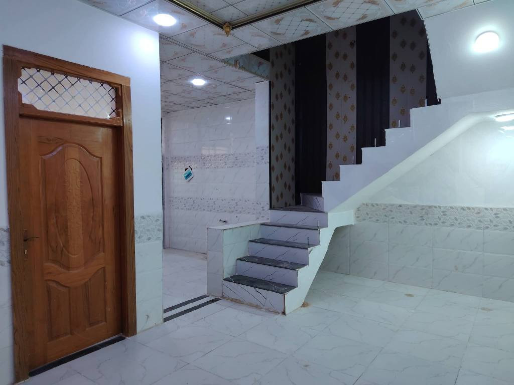 دار للبيع #نضام_اقصاد_شهري
130 متر  #سند_25
بسعر 43مليون مع المجال 
مستعجل عل بيع بسعر النقد
مقدمه 20  
كل شهر 500الف

غرفتين/صاله/مطبخ/صحيات 2/استقبال
كراج كبير/مكشوفه 2 /شتايكر كامله
ماء/كهرباء/سوق/مدارس/تبليط #عرض_10
الضمانات صك محكمه 

الموقع 🏡  
نجف/شارع الصب عمود 317 سوك الحمداني
للتواصل ***********وتساب النجف, العراق
