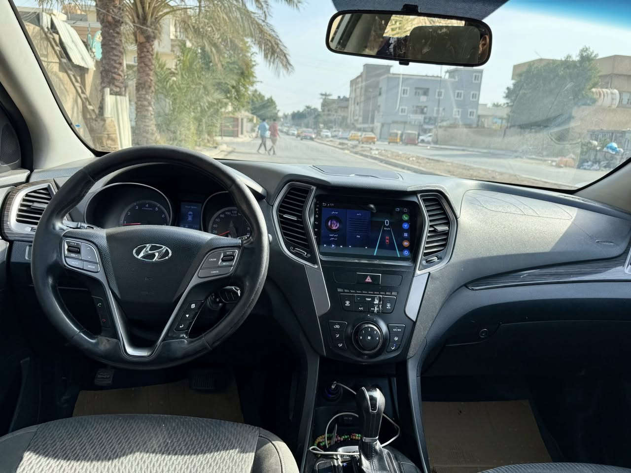 سنتافيه 2017
خليجيه بيهة جاملغ الخلفي جهة السائق صبغ فقط اثر شخوط 

فول مواصفات 
بنرامه 
سبعه راكب 
شاشه تحكمات ستيرن 
مكينه 2400  سته سلندر دوش 
تبريد ثلج 
تخم تاير 
صدر جديد 
مكينه كير جاهزه 

رقم بغداد مشروع وطني تحويل ثاني يوم 
عنوان بغداد شارع فلسطين 
معروضه 162
 ***********
