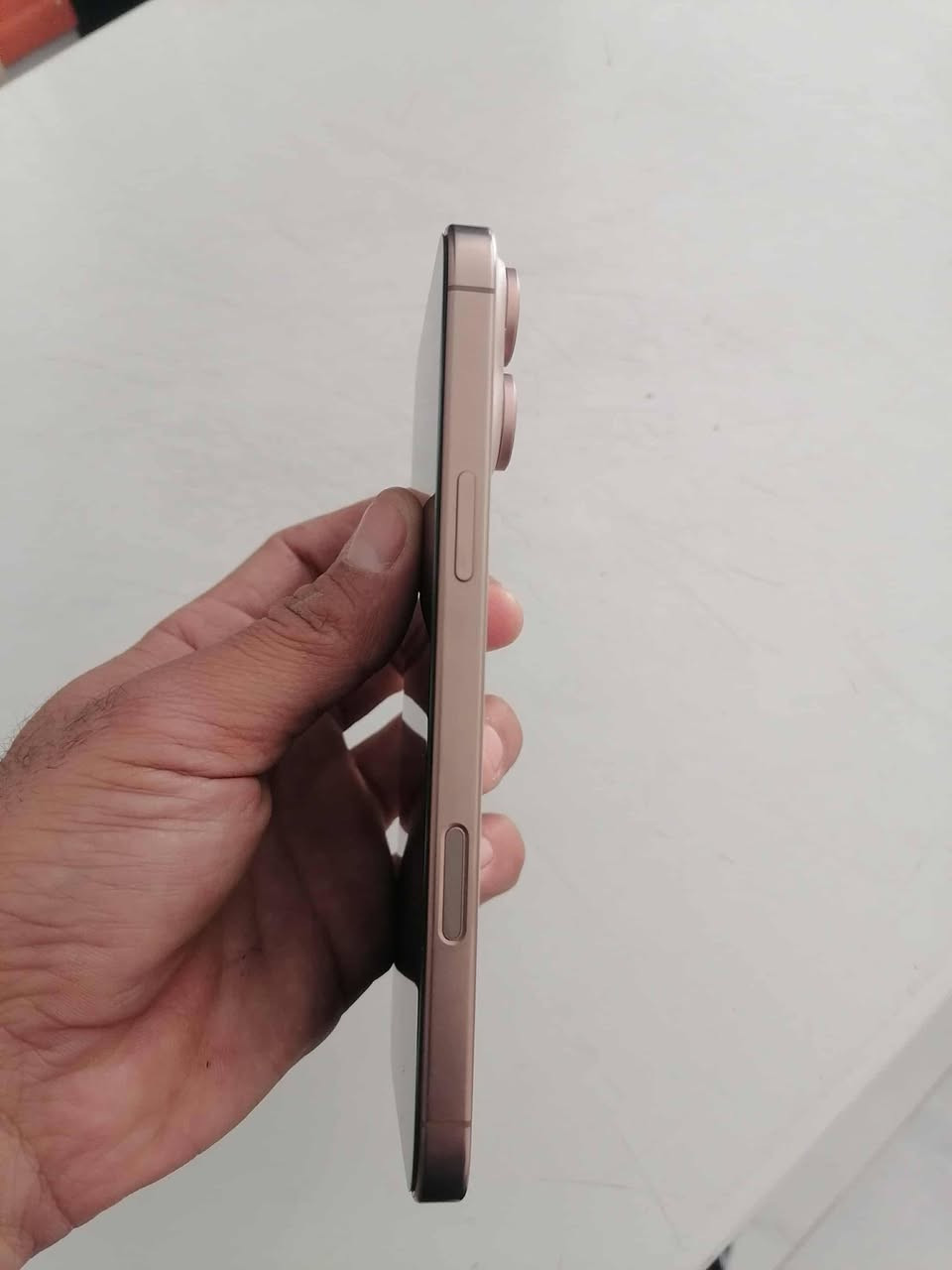 iPhone 16 Pro Max
ماستر عربي شرق اوسط 
جديد بعده بطارية 🔋 100%
عدد الدورات 90
الذاكره 256
ضمان ينتهي شهر السادس
ملحقات كاملة 
السعر مليون 450 
التواصل خاص او ع الرقم ***********
