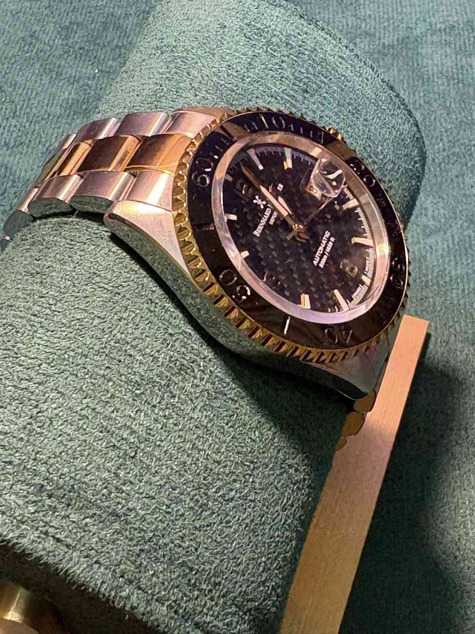 برنهارد اج ماير
ساعة مستخدمة كلجديد
كامل مرفقات


**إذا كنت صاحب هذا الإعلان وتريد حذفه لأي سبب، رجاءا أرسل رسالة إلى الدعم الفني**