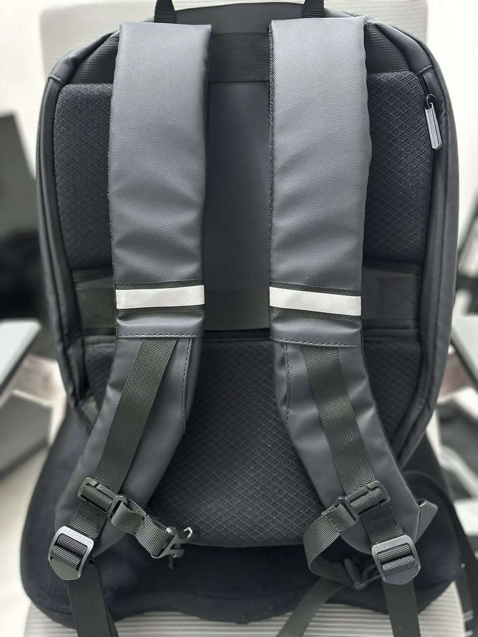 جنطه ام العيون الاصليه براند lOY eyes 👀
مستخدمه مرتين فقط يجي وياها بور شحن و حقيبه لحمايتها من الخدوش
السعر 105 الاف دينار عرائي 😁
مكاني حي الوحده ماعندي توصيل
تجي تفحص وتاخذ .


**إذا كنت صاحب هذا الإعلان وتريد حذفه لأي سبب، رجاءا أرسل رسالة إلى الدعم الفني**