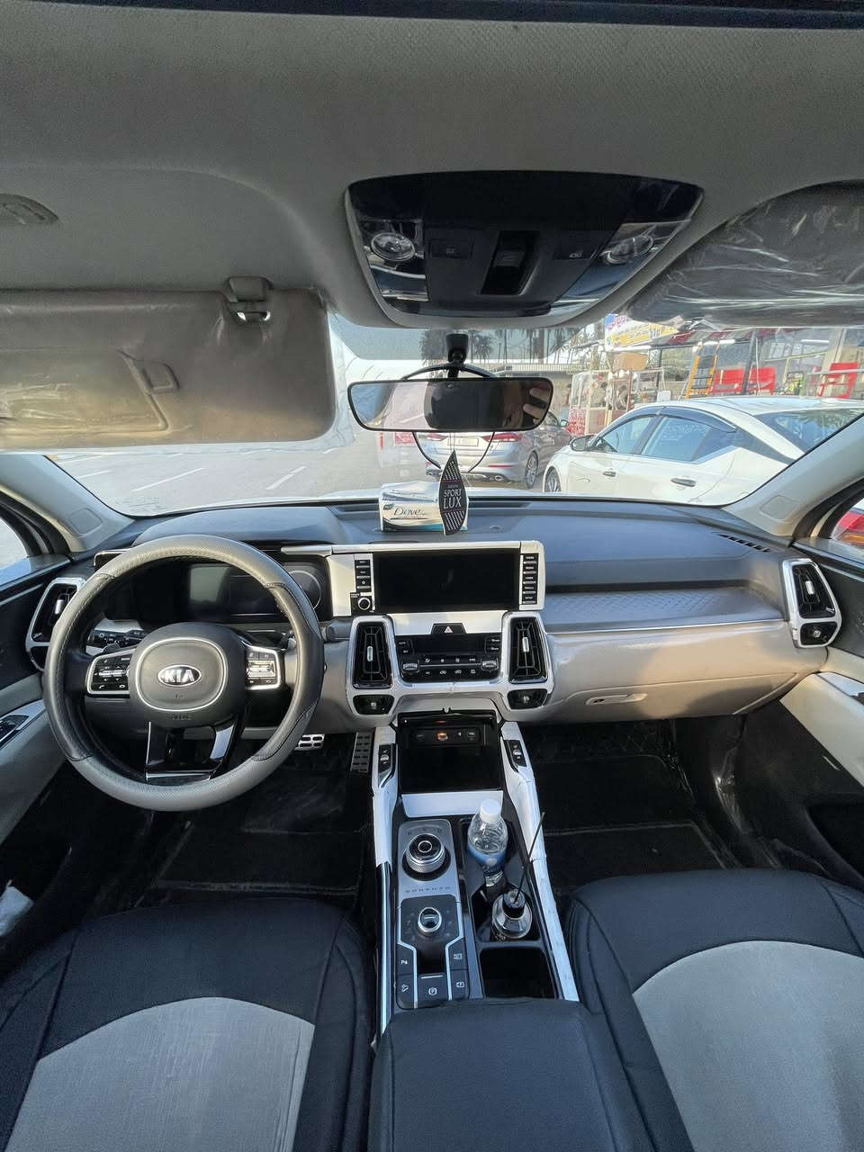 سورنتو  2021 فول للأخير 1/1 اعلى مواصفات مكفولة من الصبغ والتبديل والكير والمكينة بيها بارد بسيط و رصعات مال شارع رقم بغداد الجديد بأسمي تحويل مباشر نفس اليوم
ماشية 71 وقابل لزياده
*فور ويل
*6 سلندر
*بانوراما
*لد نهاري امامي
*كير ماوس
*هاند بريك دكمة
*الاضواء الداخلية لدات لمس
*ترحيب عند الاقتراب
*أربع كاميرات 
*حساس امامي خلفي
*قيادة ذاتية
*كشنات جلد
*كشنات كهرباء
كشنات تدفئة تبريد
*اربع وضعيات قيادة
*مخارج شحن كل الكشنات
*5ويل
*7راكب
*بصمة تشغيل وابواب 
*شاحن لاسلكي
*تشغيل عن بعد 
*نظام الملاحة 
*شاشة كبيرة أصلية 
*4 دسك
*فتح صندوق كهرباء
*لايت زنون 3عدسات LED
*بگ لايت LED
*قبضات ابواب المنيوم
*ماسحة خلفية
*شاشة Apple car play
*كاميرا خلفية دوارة وي الستيرن
*ميموري
*مثبت سرعة 
*نظام نزول المنحدرات 
*ويل كب حجم 19
*تصعيد الجام بالبصمه
*لد داخلي بلادي الوان متغيرة
*تبريد لمس
*بصمتين وياها
*اوتو هولد (عند الوقوف دون الحاجة لوضع القدم على المكابح يقفل تلقائياً ويفتح عند الضغط على البانزين)
السيارة صدر وبوليش وكاملة 

 

السعر 278 وبيها مجال بسيط

للاستفسار التواصل واتساب وخط متوفر ممتواجد عل فيس
جميع التفاصيل مذكورة رجاءً فقط الجاد بالشراء يتصل 
العنوان ديالى بعقوبه 
***********
