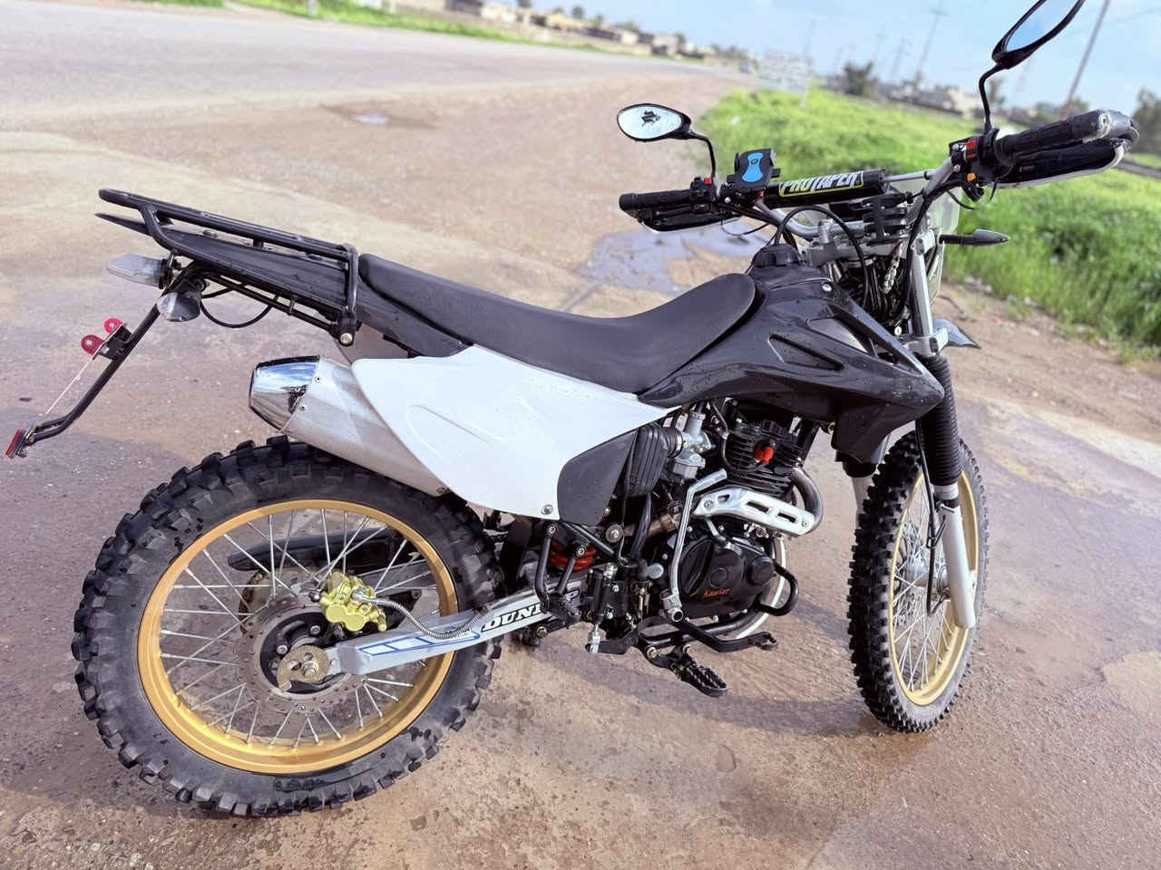 قفاز لبيع موديل 25 كلشي شرط رقمي ‭0771 864 7606‬
